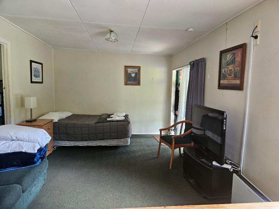 Kiwi Park Motels Murchison Esterno foto