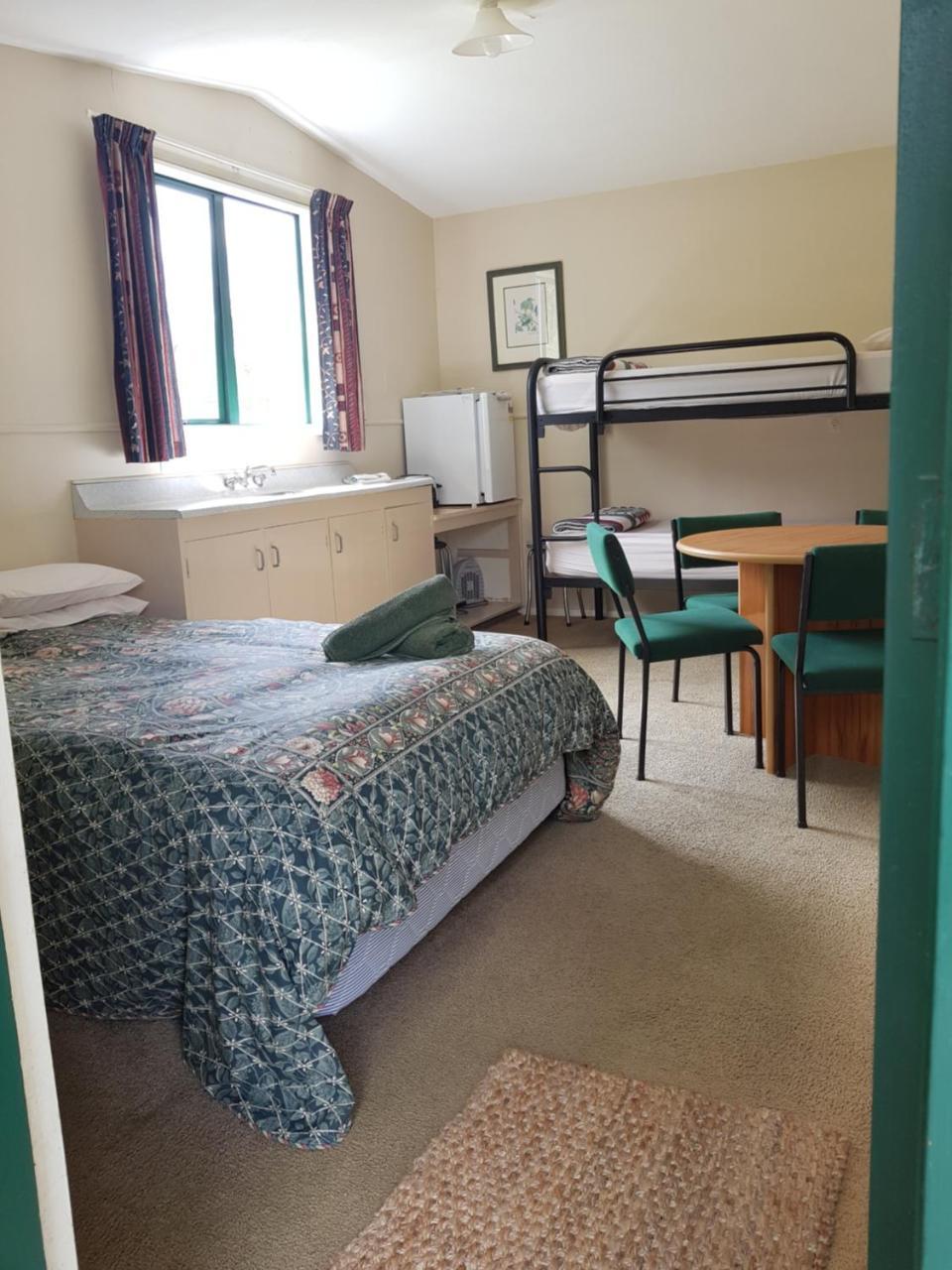 Kiwi Park Motels Murchison Esterno foto